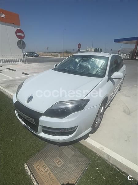 Blanco Usado 2011 Renault Laguna III Dynamique Familiar | 3300 € (Precio justo) - Imagen 1/4