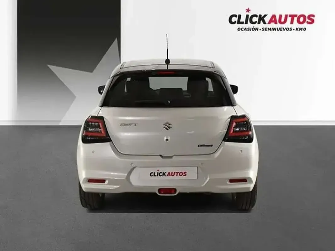 Usado Suzuki Swift 83 CV (61 kW) 2025 Blanco Utilitario