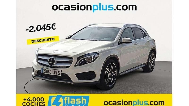 Blanco Usado 2017 Mercedes GLA200 AMG line SUV | 20.182 € (Precio justo) - Imagen 1/4