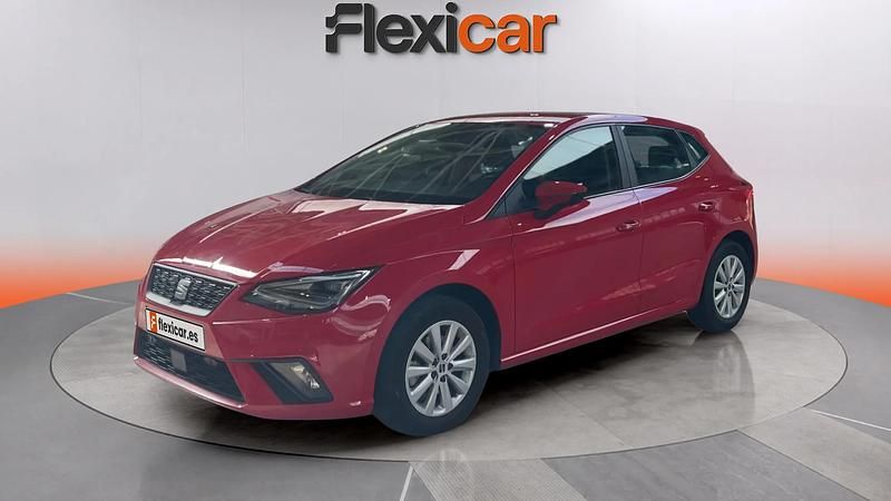 Usado Seat Ibiza Style 110 CV (80 kW) 2022 Rojo Utilitario