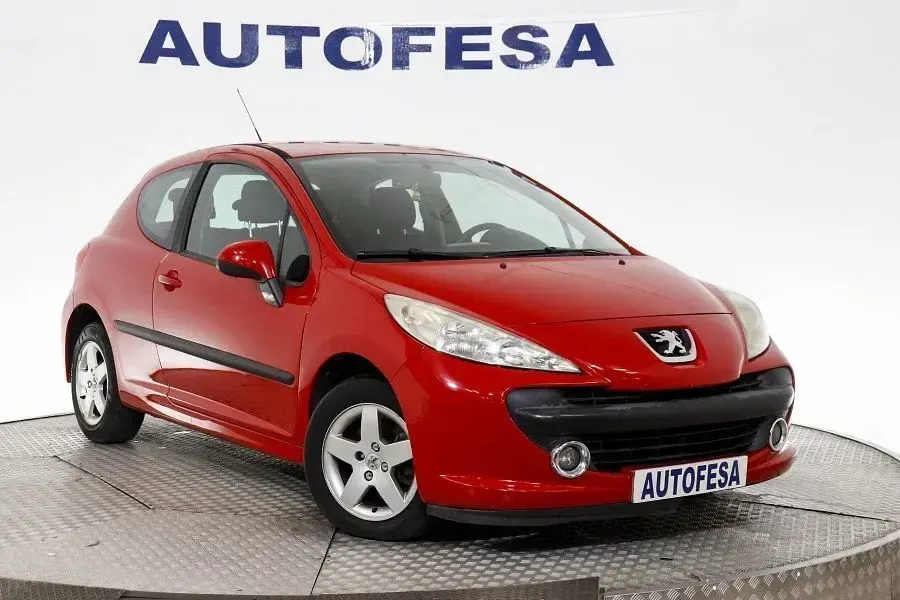 Usado Peugeot 207 Sport 95 CV (69 kW) 2007 Rojo Utilitario