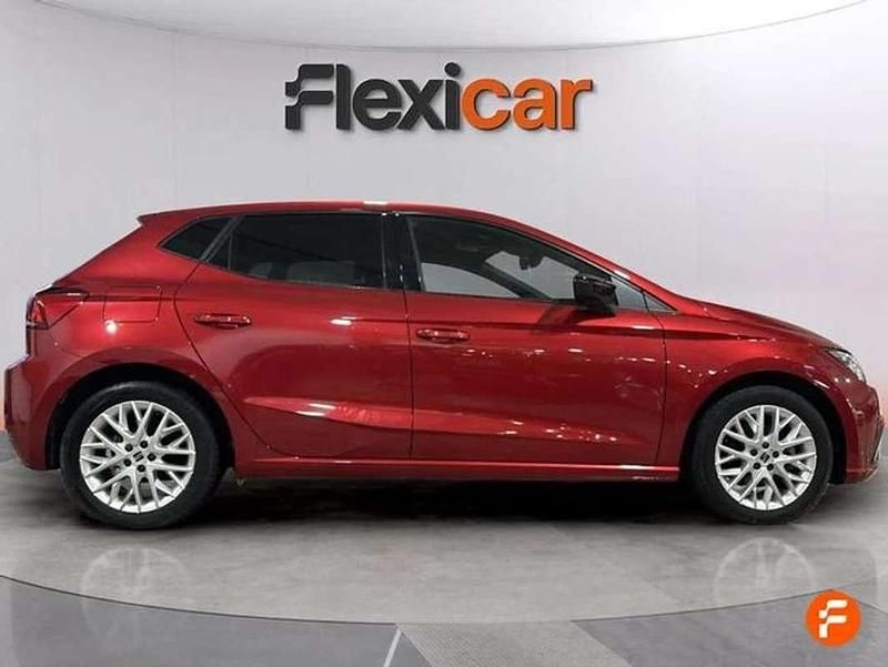 Usado Seat Ibiza FR 116 CV (85 kW) 2024 Burdeos Utilitario
