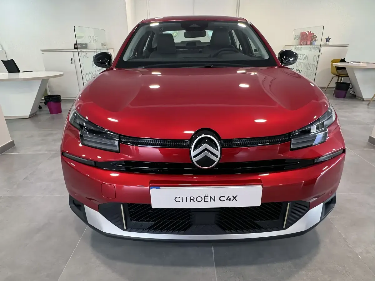Ny Citroën C4 X Business Class 145 HK (106 kW) 2026 Rød SUV