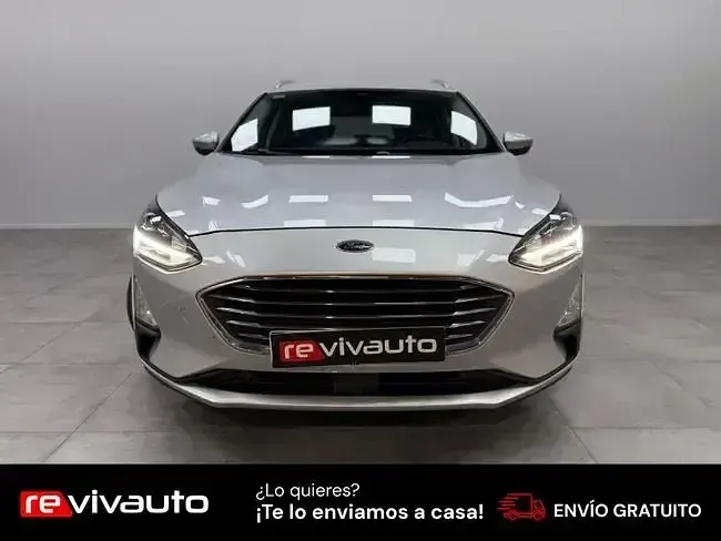 Usado Ford Focus Titanium 120 CV (88 kW) 2020 Gris Familiar