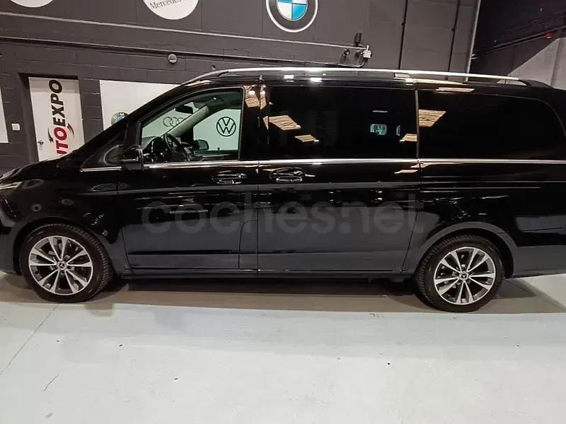 Usado Mercedes V250 Style 190 CV (139 kW) 2024 Negro Monovolumen