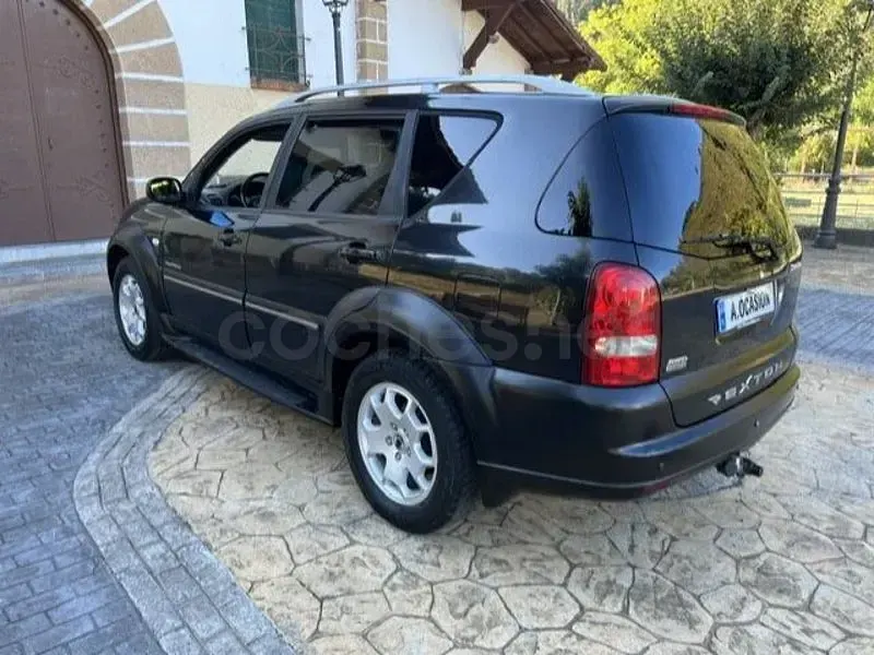Usado SsangYong Rexton II Limited 165 CV (121 kW) 2007 Negro SUV