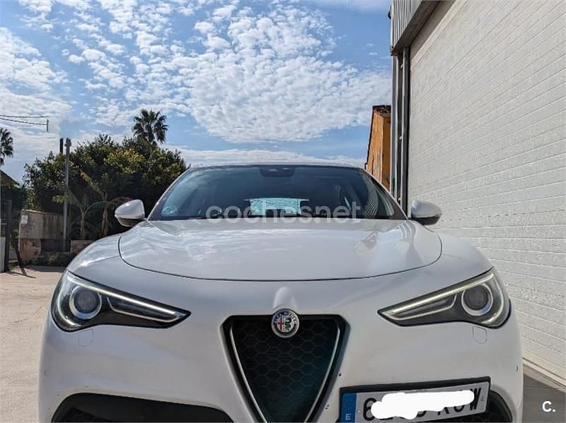 Blanco Usado 2018 Alfa Romeo Stelvio Super SUV | 19.200 € (Super precio) - Imagen 1/4