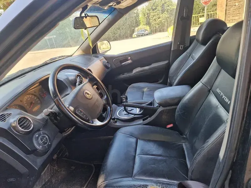 Usado SsangYong Actyon 141 CV (103 kW) 2007 Negro SUV