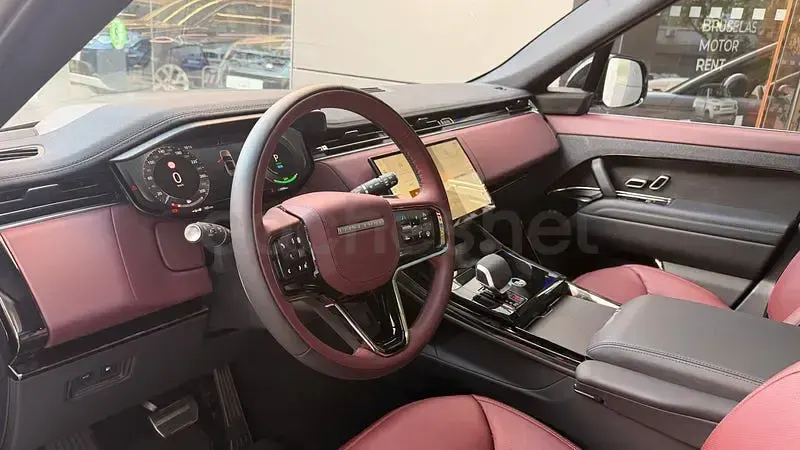 Usado Land Rover Range Rover Sport HSE Dynamic 460 CV (338 kW) 2026 Gris / plata SUV