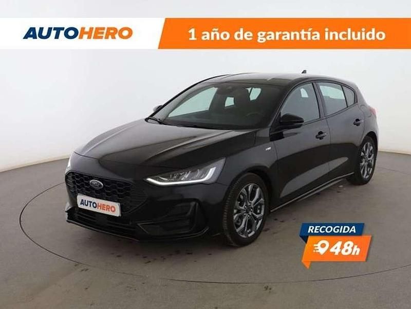 Negro Usado 2023 Ford Focus ST-Line Berlina | 18.475 € - Imagen 1/3