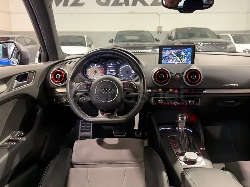 Usado Audi A3 Comfort 300 CV (220 kW) 2015 Azul Berlina