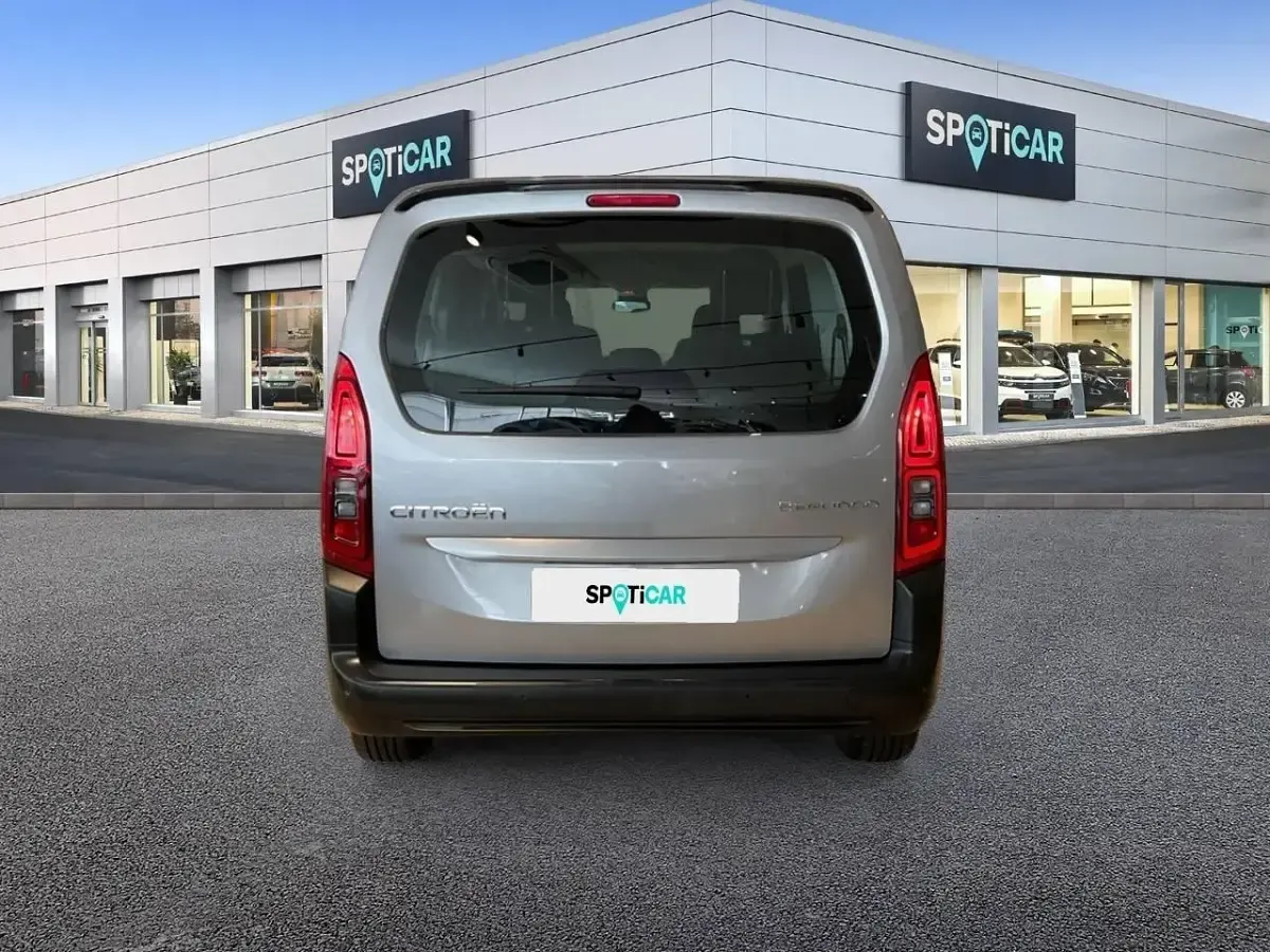 Usado Citroën Berlingo 130 CV (95 kW) 2025 Gris Monovolumen