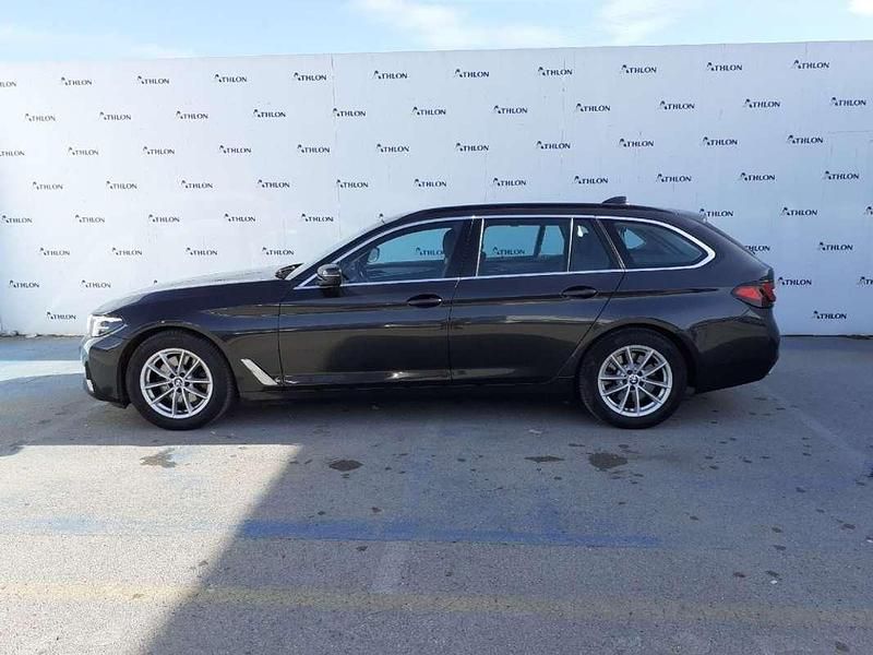 Usado BMW 520 190 CV (139 kW) 2023 Gris Familiar