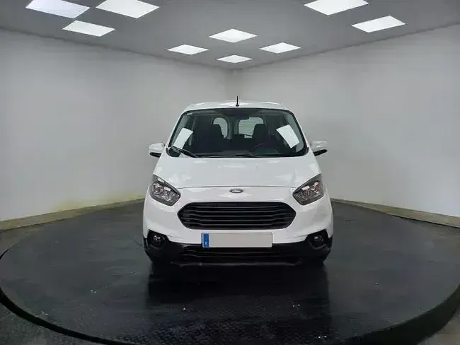 Usado Ford Transit Trend 75 CV (55 kW) 2020 Blanco Familiar