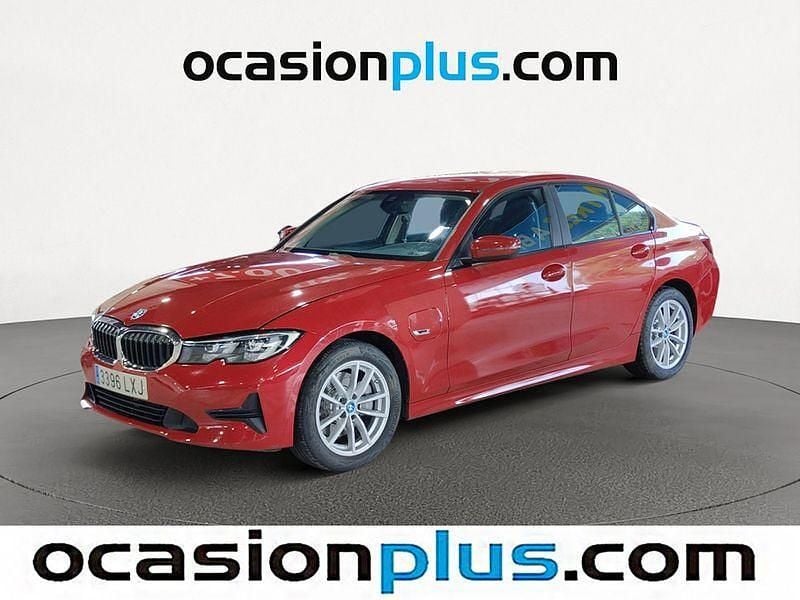 Rojo Usado 2022 BMW 320e Berlina | 23.546 € (Super precio) - Imagen 1/4