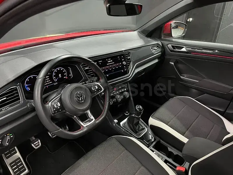 Usado VW T-Roc Sportline 150 CV (110 kW) 2019 Rojo SUV