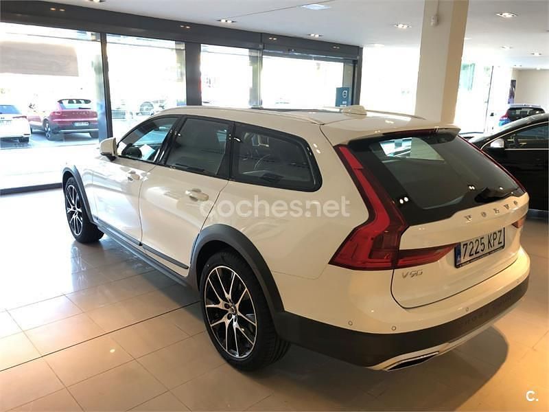 Usado Volvo V90 CC Pro 235 CV (172 kW) 2018 Blanco Familiar