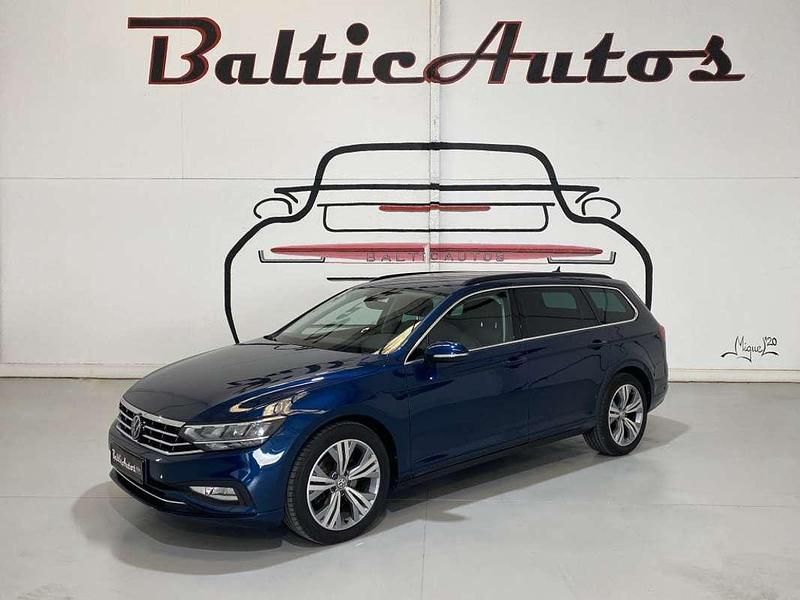 Usado VW Passat Business 150 CV (110 kW) 2024 Azul Familiar
