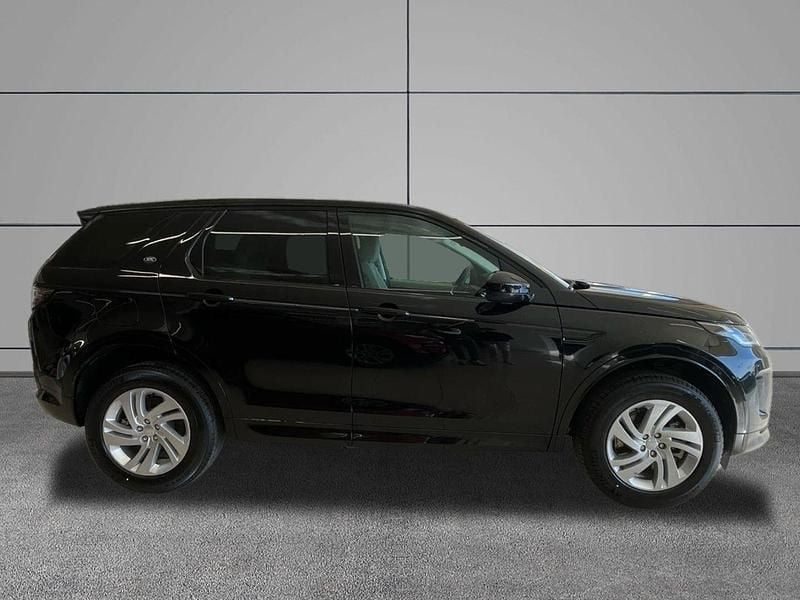 Käytetty Land Rover Discovery Sport S 163 HP (119 kW) 2024 Musta Katumaasturi