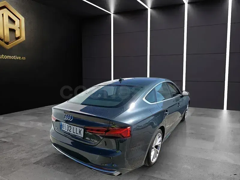 Usado Audi A5 Sportback Advanced Plus 265 CV (194 kW) 2020 Gris / plata Utilitario