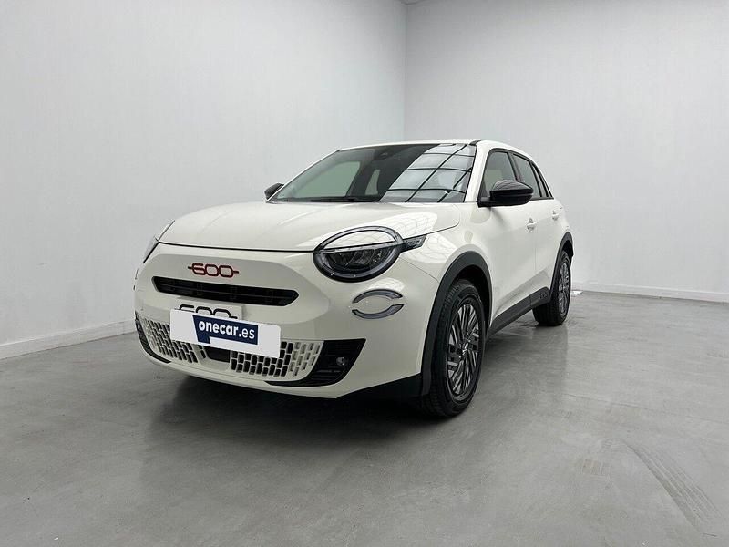 Blanco Nuevo 2025 Fiat 600 Red SUV | 26.890 € (Precio justo) - Imagen 1/4