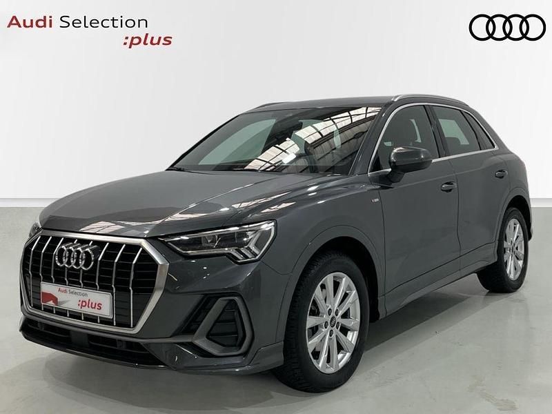 Usado Audi Q3 S-Line 150 CV (110 kW) 2022 Gris / plata SUV