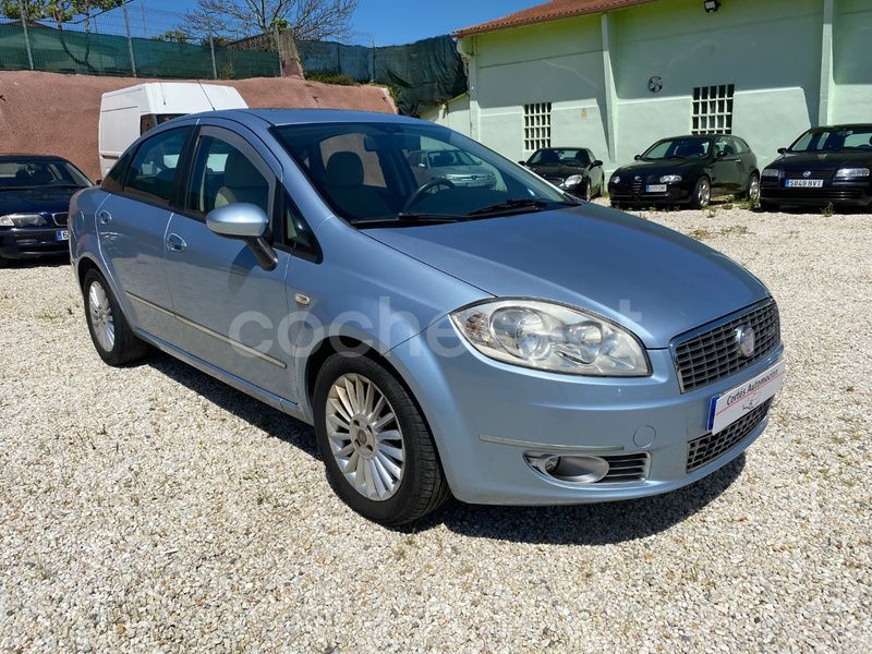 Usado Fiat Linea Dynamic 90 CV (66 kW) 2007 Azul Berlina