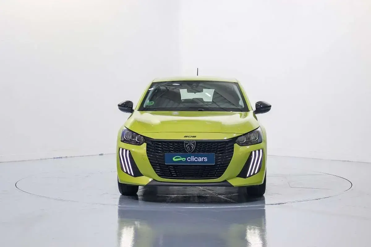 Occasion Peugeot 208 Active 102 ch (75 kW) 2024 Jaune Citadine