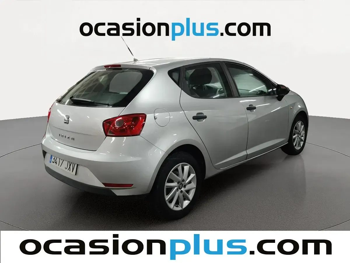 Usado Seat Ibiza Reference 75 CV (55 kW) 2017 Gris Utilitario