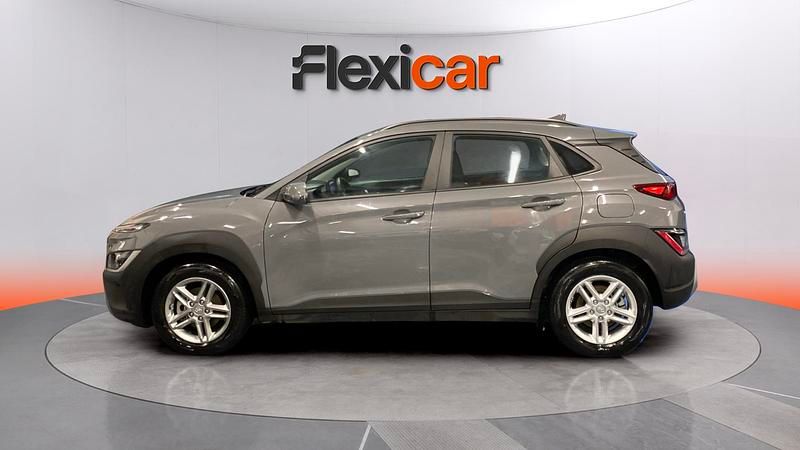 Usado Hyundai Kona 120 CV (88 kW) 2022 Gris SUV