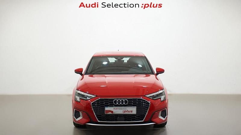 Usado Audi A3 Advanced Plus 116 CV (85 kW) 2023 Rojo tango metalizado Berlina