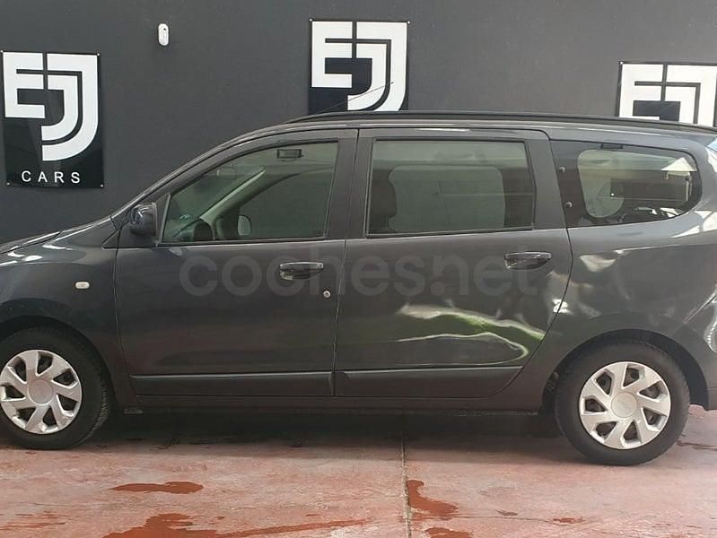 Usado Dacia Lodgy Lauréate 90 CV (66 kW) 2016 Gris / plata Monovolumen
