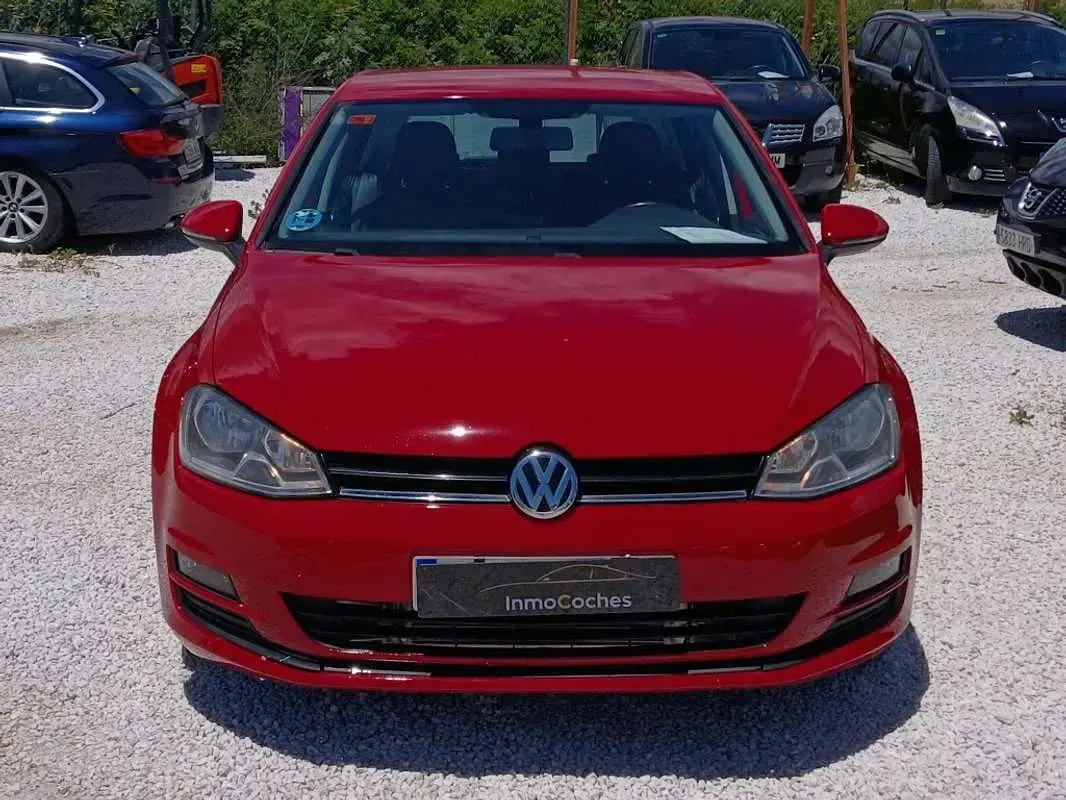 Usado VW Golf VII Business 110 CV (80 kW) 2016 Rojo Utilitario