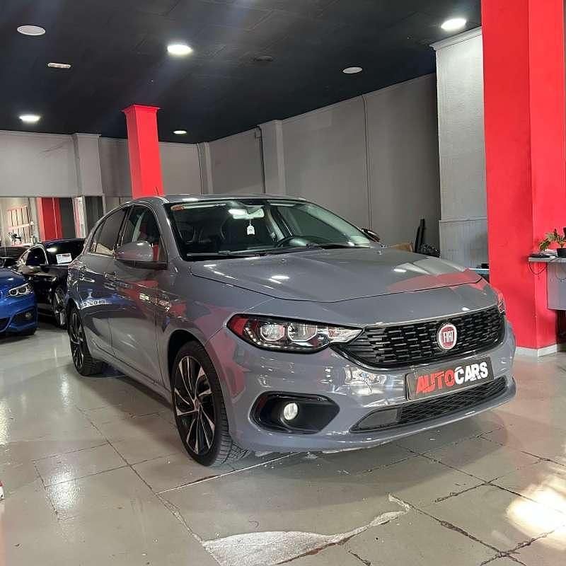 Usado Fiat Tipo S 120 CV (88 kW) 2018 Gris Utilitario