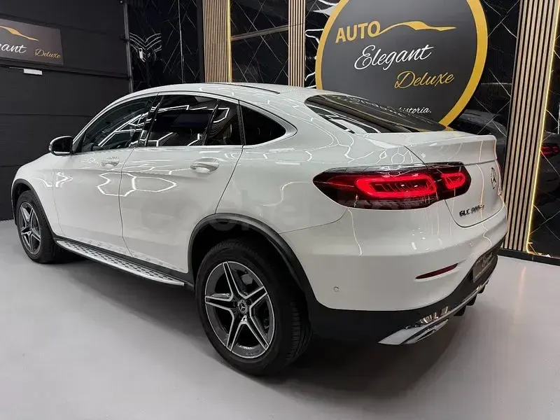 Usado Mercedes GLC300e 306 CV (225 kW) 2021 Blanco SUV