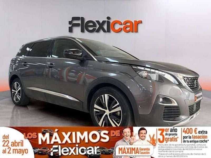 Usado Peugeot 5008 Active 131 HP (96 kW) 2019 Cinzento SUV