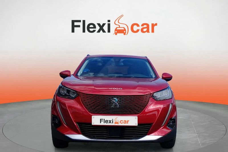 Usado Peugeot e-2008 Allure 100 kW (136 CV) 2021 Rojo SUV