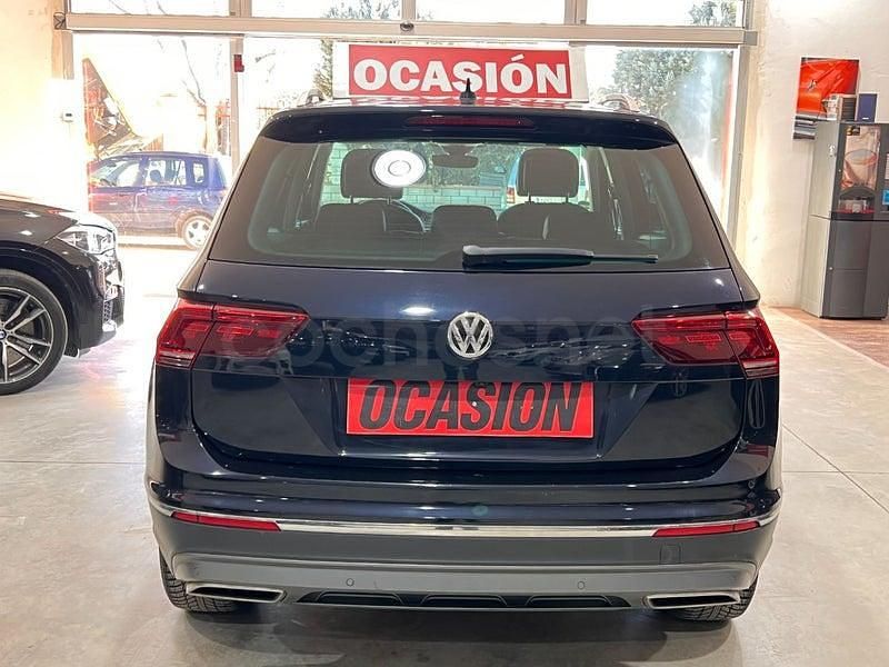 Usado VW Tiguan Sportline 240 CV (176 kW) 2018 Azul SUV