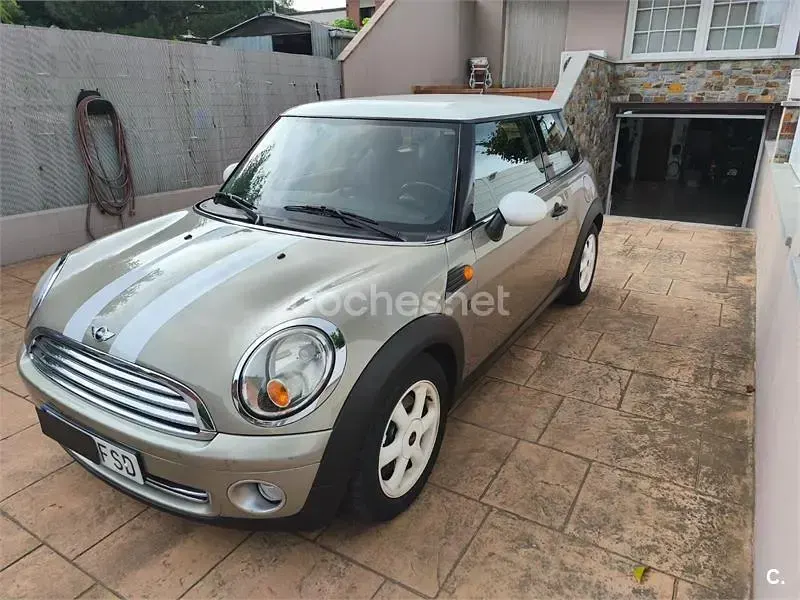 Usado Mini Cooper 120 CV (88 kW) 2007 Marrón Utilitario