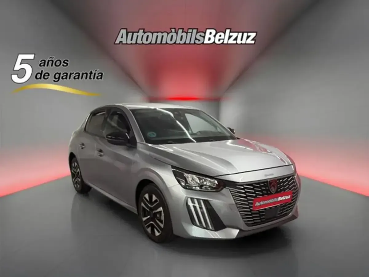Usado Peugeot 208 Style 102 CV (75 kW) 2025 Gris Utilitario