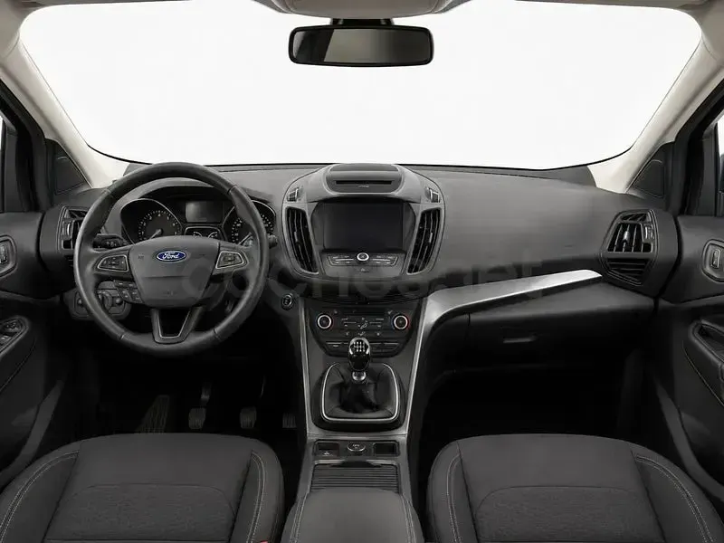 Usado Ford Kuga Trend 150 CV (110 kW) 2019 Azul SUV