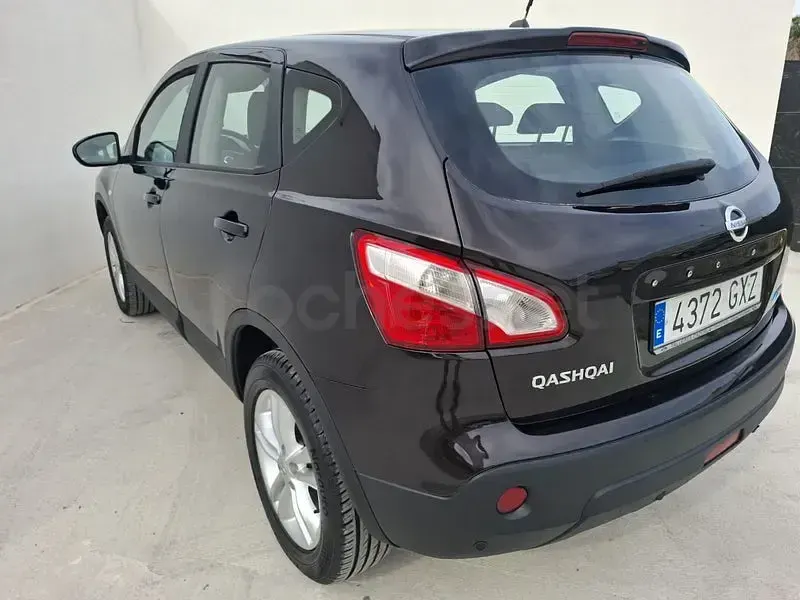 Usado Nissan Qashqai Acenta 106 CV (77 kW) 2010 Negro SUV
