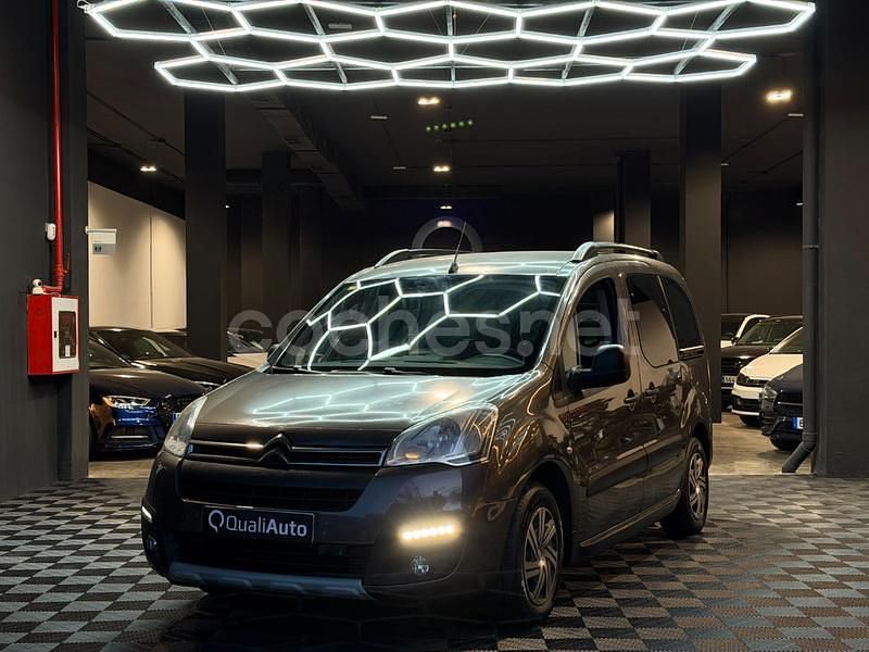 Gris / plata Usado 2018 Citroën Berlingo Monovolumen | 12.990 € (Un poco caro) - Imagen 1/4