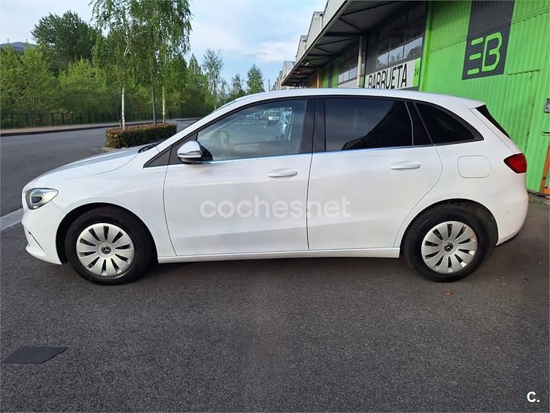Usado Mercedes B200 150 CV (110 kW) 2021 Blanco Monovolumen