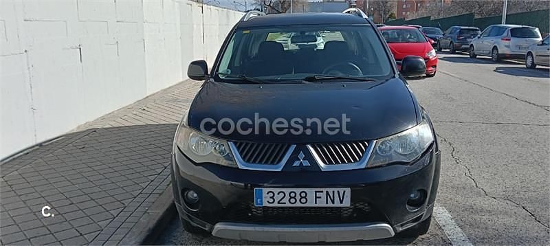 Usado Mitsubishi Outlander Intense 140 CV (102 kW) 2007 Negro SUV