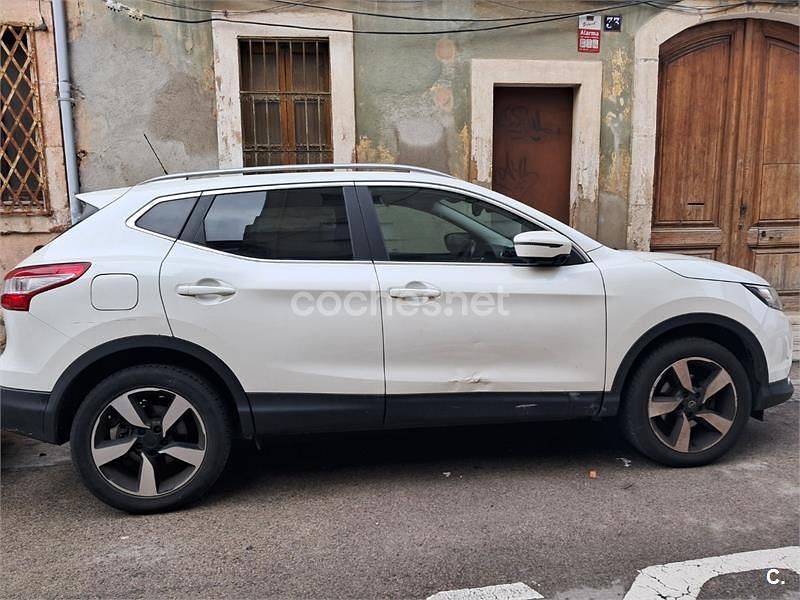 Usado Nissan Qashqai N-Connecta 110 CV (80 kW) 2015 Blanco SUV