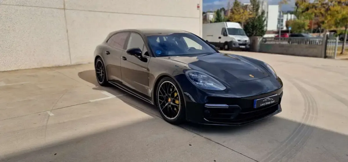Usado Porsche Panamera Sport Turismo 680 CV (500 kW) 2018 Negro Familiar