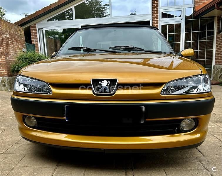 Usado Peugeot 306 Cabriolet 135 CV (99 kW) 1998 Beige Descapotable