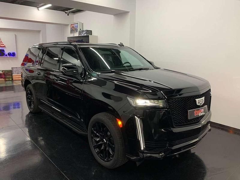 Usado Cadillac Escalade 427 CV (314 kW) 2022 Negro SUV