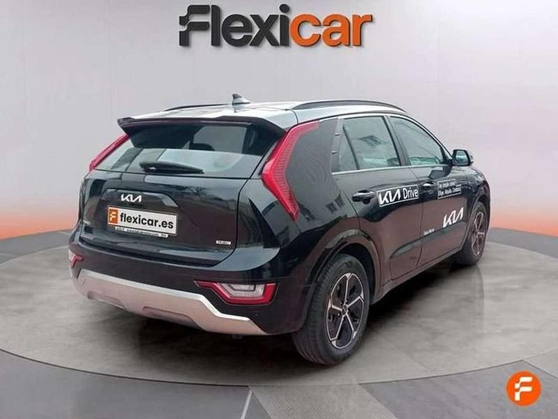 Usado Kia Niro 171 CV (125 kW) 2024 Negro SUV